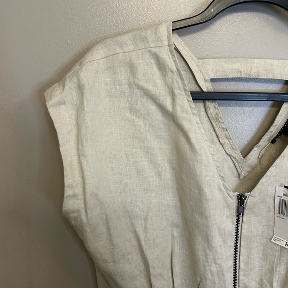 NWT Grace Elements 100% linen taupe top with cutout in back size 8 - Picture 4 of 12